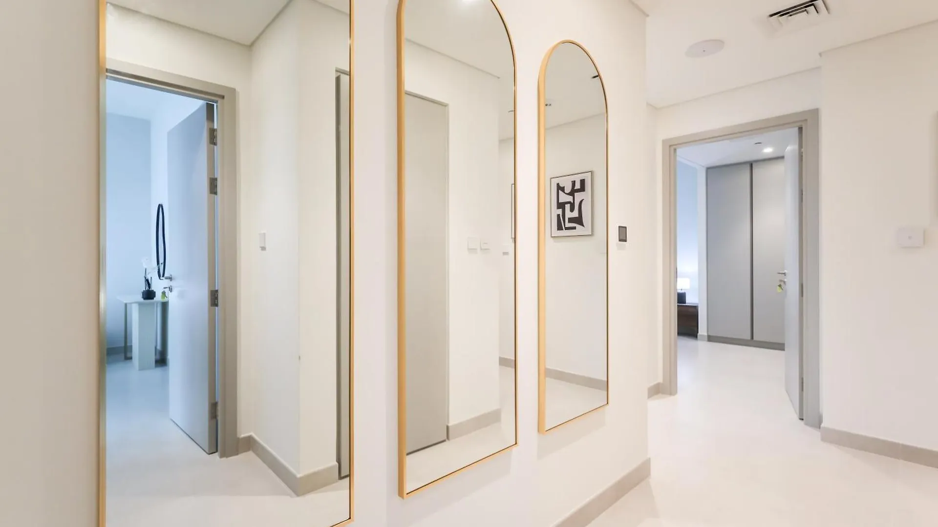 Elite Lux Holiday Homes - Dubai Creek Oasis: 2Br Luxe W Burj View Birleşik Arap Emirlikleri