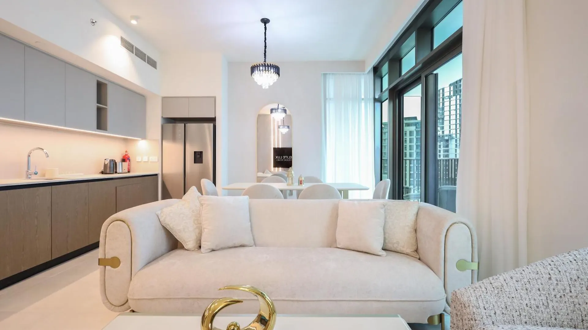 Elite Lux Holiday Homes - Dubai Creek Oasis: 2Br Luxe W Burj View Birleşik Arap Emirlikleri