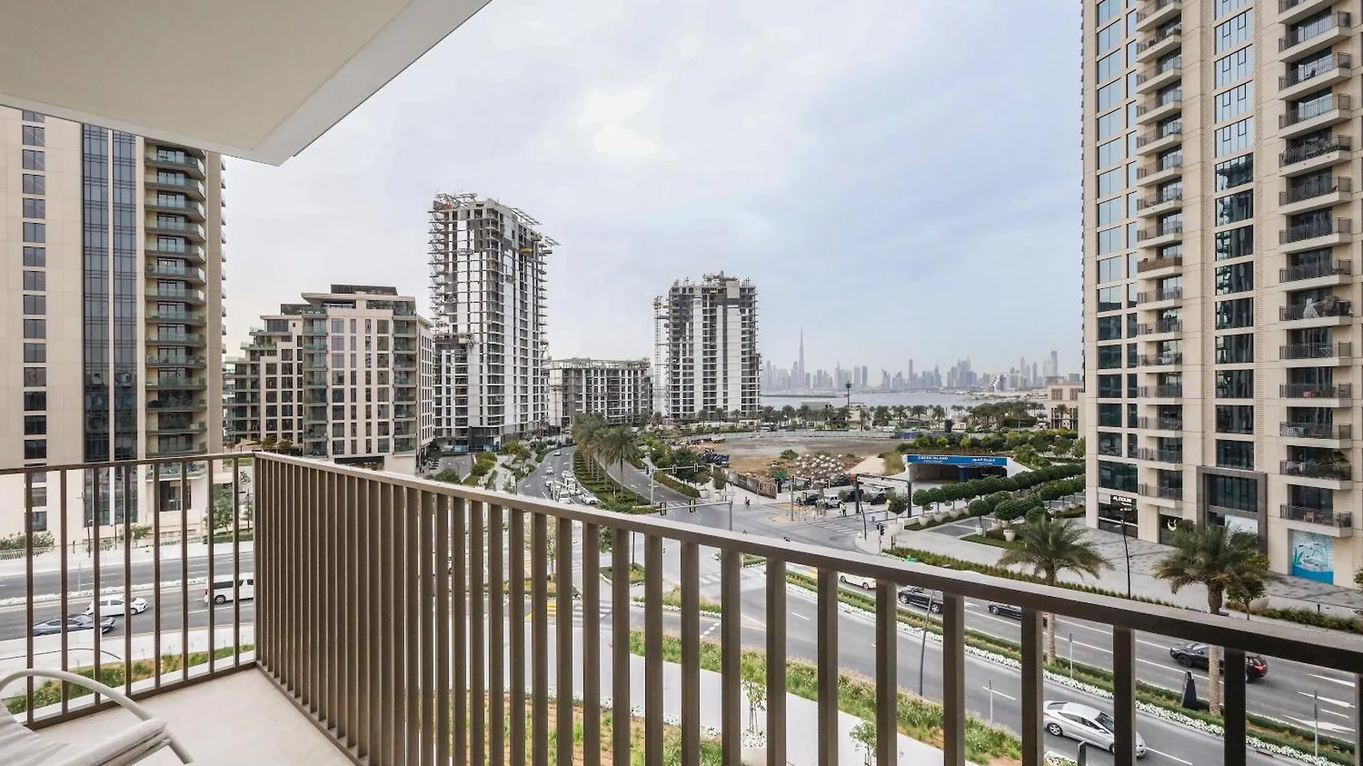 Daire Elite Lux Holiday Homes - Dubai Creek Oasis: 2Br Luxe W Burj View Birleşik Arap Emirlikleri