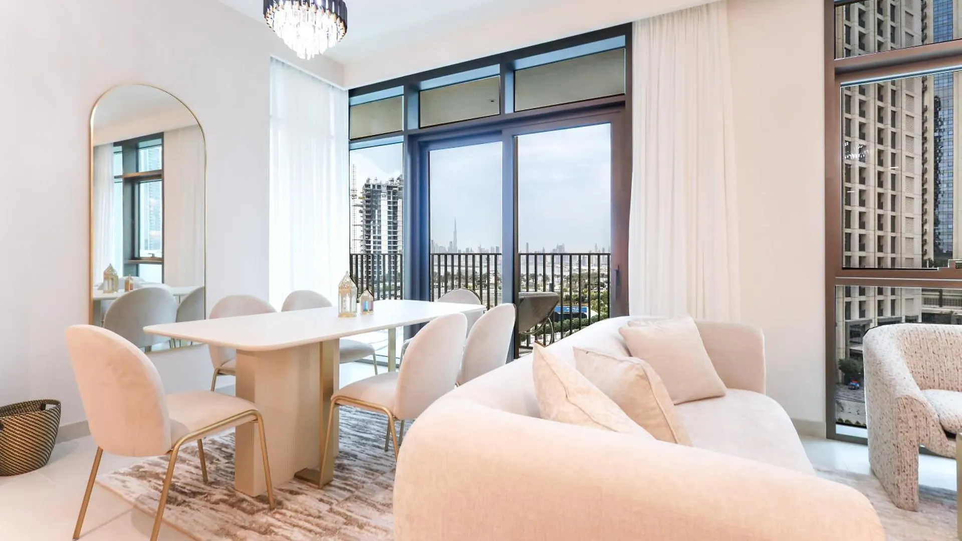 Apartment Elite Lux Holiday Homes - Dubai Creek Oasis: 2Br Luxe W Burj View